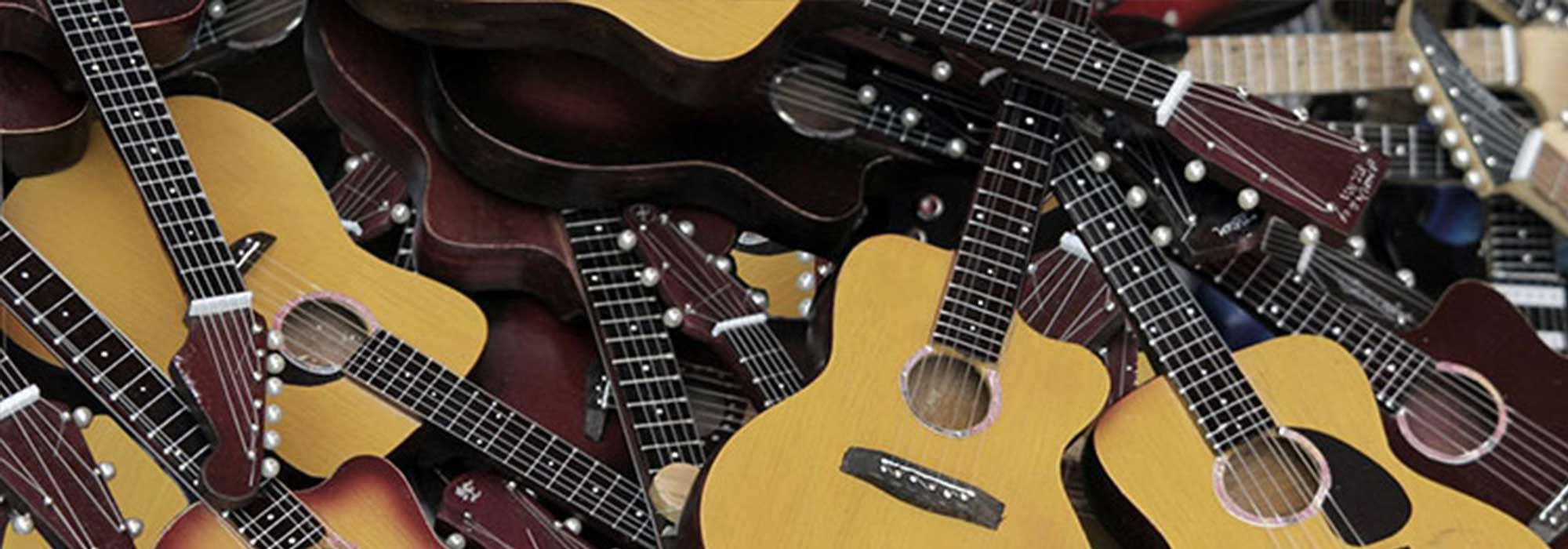 Kim Breedlove’s beroemde acoustische gitaarbody shapes, het verhaal erachter